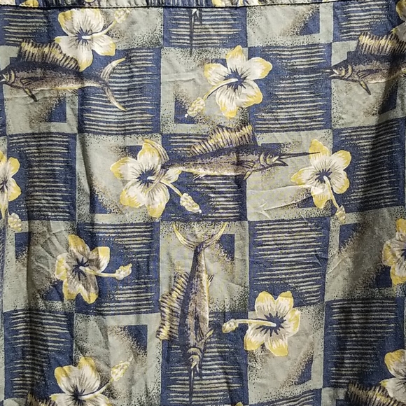 Vintage Hibiscus and Marlin Fishing Button Down - Picture 10 of 11